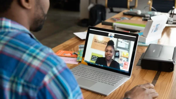 How to Build Customer Relationships in Online Business: Key Strategies for Success