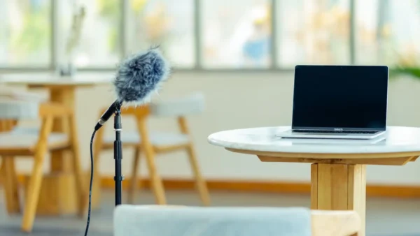 From Script to Screen: How to Create Engaging Vlogs That Get Results